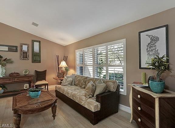 4th image of 28552 Clinton Ln