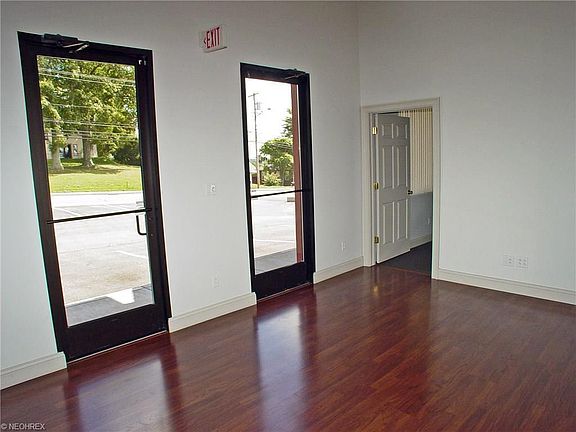 5th image of 3054 Pennsylvania Ave
