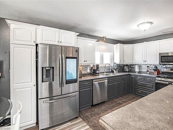 2nd image of 171 Kneider Ave