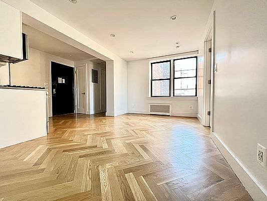 5th image of 111 Woodruff Ave #6B