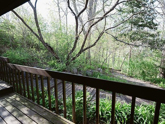 2nd image of 1815 Royal Oaks Dr