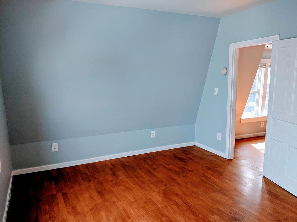 2nd image of 3545 10th St NW APT 4