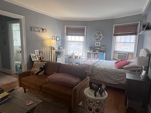 2nd image of 2328 N Lincoln Park W APT 3A