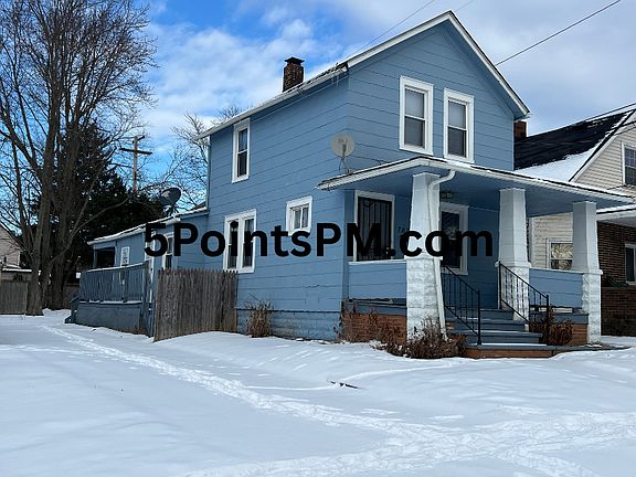 4th image of 7805 Bancroft Ave