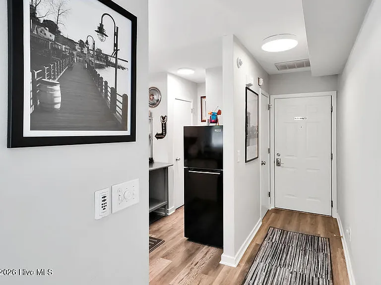 311 N 2nd St #G — Photo 7