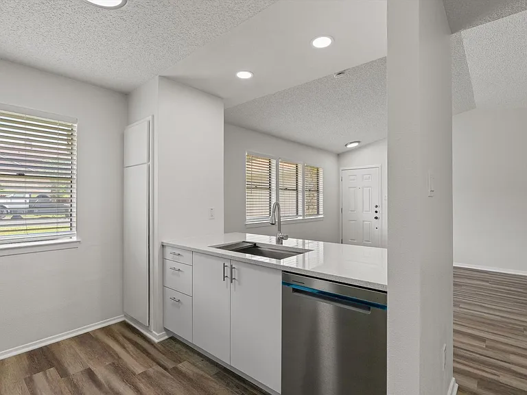 11411 Walnut Ridge Dr — Photo 24