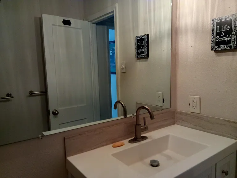 1414 Tanglewood Ln — Photo 11