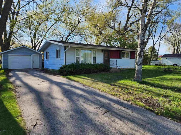 217 S Brooklyn St, Berlin, WI 54923