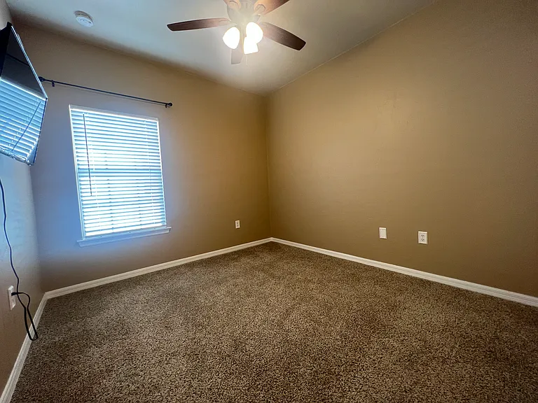 11583 NW 17th Pl — Photo 15
