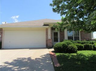 300 Highland Creek Dr, Wylie, TX 75098