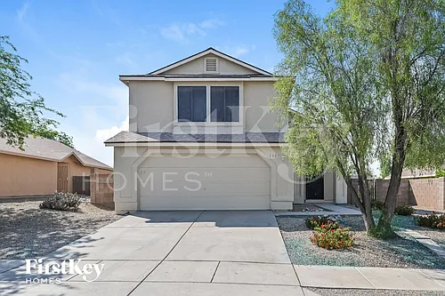 1161 N Chamberlain Pl Photo 1