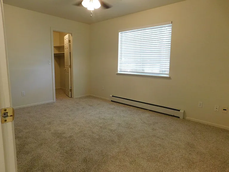579 Darby Dr — Photo 13