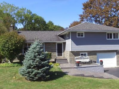 1145 Godfrey Lane, Niskayuna, NY, 12309