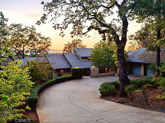 3rd image of 14941 Woodland Park Dr