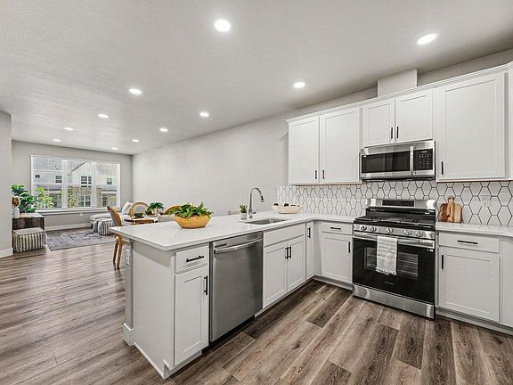5th image of 5086 Stonewall St