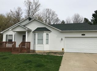 2273 Meadowlane Ct, Burton, MI 48519