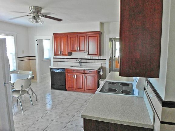 4th image of 60 Heaton Ave