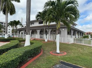 8185 NW 7th St APT 205, Miami, FL 33126