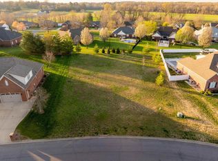 655 Peppers Mill Dr, Paducah, KY 42001