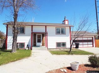 2890 Herrington Dr, Casper, WY 82604