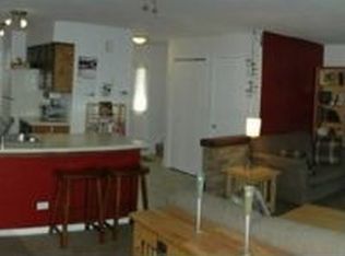 919 Forest Ln, Carol Stream, IL 60188