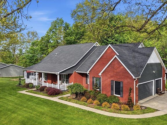 3rd image of 3737 Apple Valley Dr