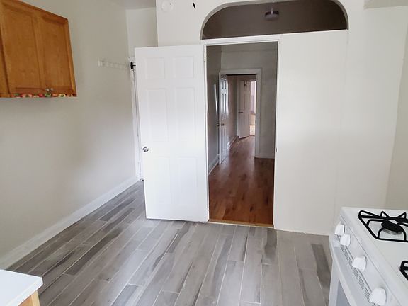 3rd image of 2300 Atlantic Ave APT 1L