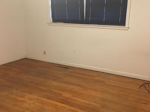 5th image of 2637 Gardiner Ln