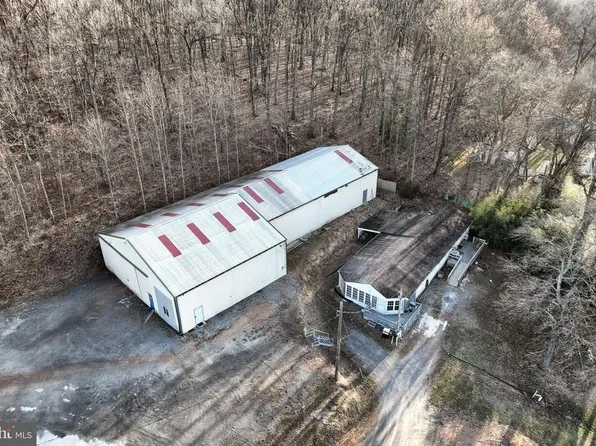 1678 Prayer Mission Rd, Windsor, PA 17366