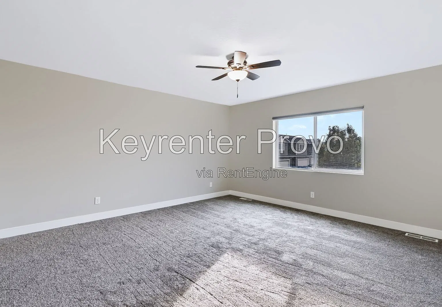 4 bed, 4.0 bath, 2614 sqft, $2,400 — Photo 4