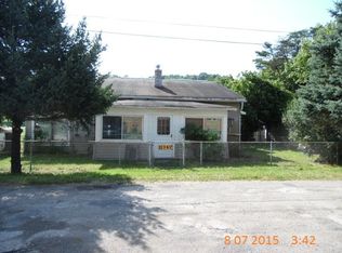 15741 Myers St, Nelsonville, OH 45764
