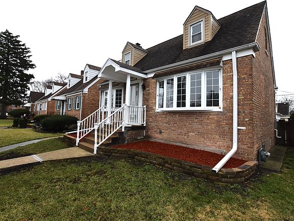 2nd image of 7917 W Metropole St
