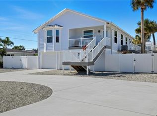 7868 Buccaneer Dr, Fort Myers Beach, FL 33931