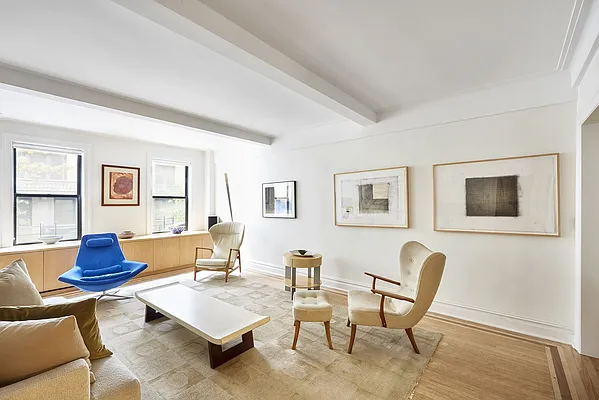 Sold by Warburg | media 15