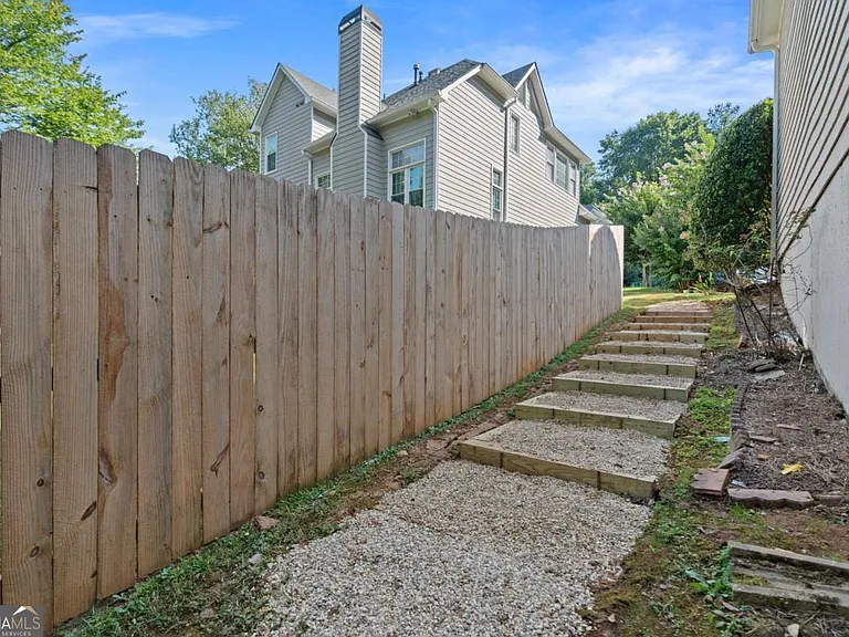 3418 Rose Arbor Ct #B — Photo 21