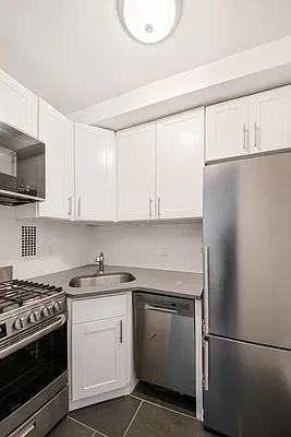 Rented by MNS | media 2