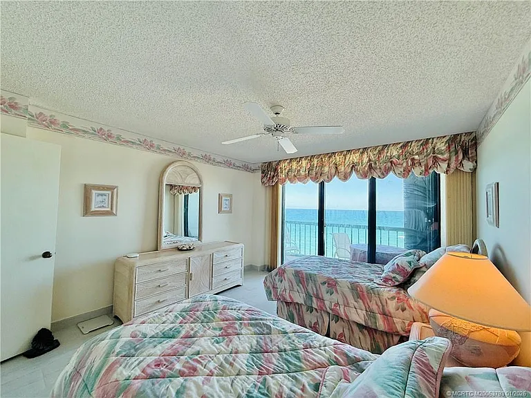 8800 S Ocean Dr #806 — Photo 41