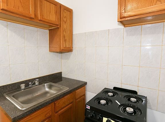 3rd image of 3267 W Wrightwood Ave #Ua1aa