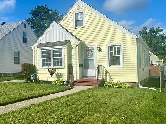 2nd image of 3213 Escott Ave