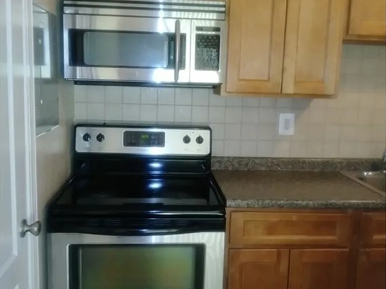 6305 Hil Mar Dr #2 — Photo 5