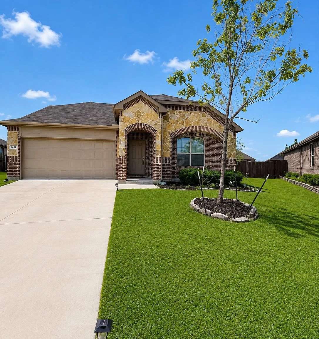 4 bed, 2348 sqft, $2,700 — Photo 1