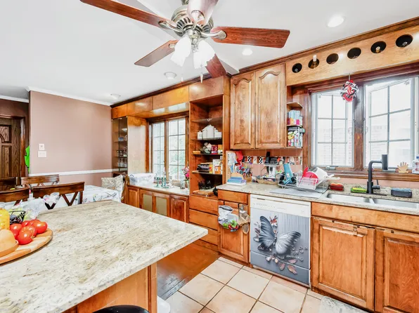 65-32 170th Street image 12 of 27