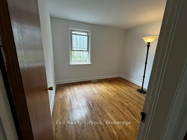 303 Caddy St — Photo 4