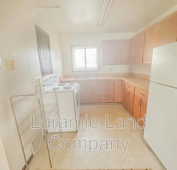 1268 N 6th St #B — Photo 5