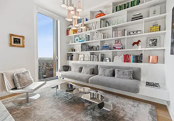 3rd image of 360 E 89th St #26A