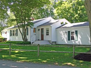 9 Pilgrim Rd, South Hamilton, MA 01982
