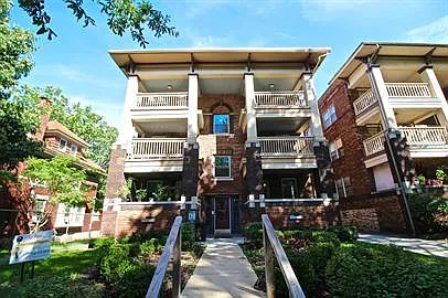 2803 Charlotte St — Photo 27