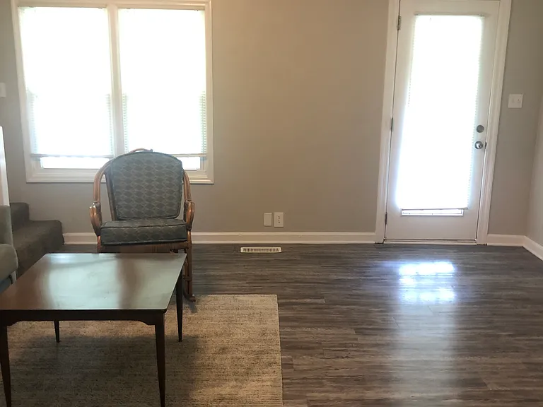 1290 Louisville Hwy — Photo 6