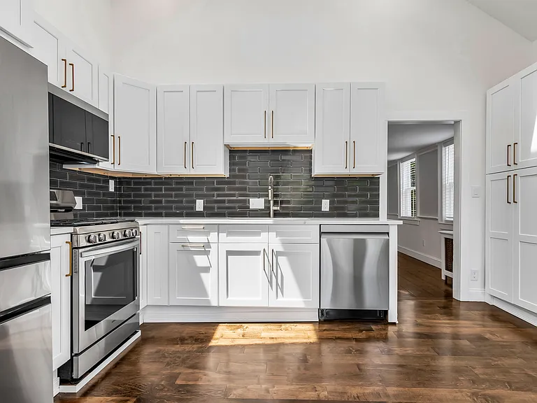 20 Pickman St #2 — Photo 6