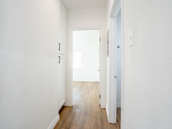 4th image of 5347 Fountain Ave #5347